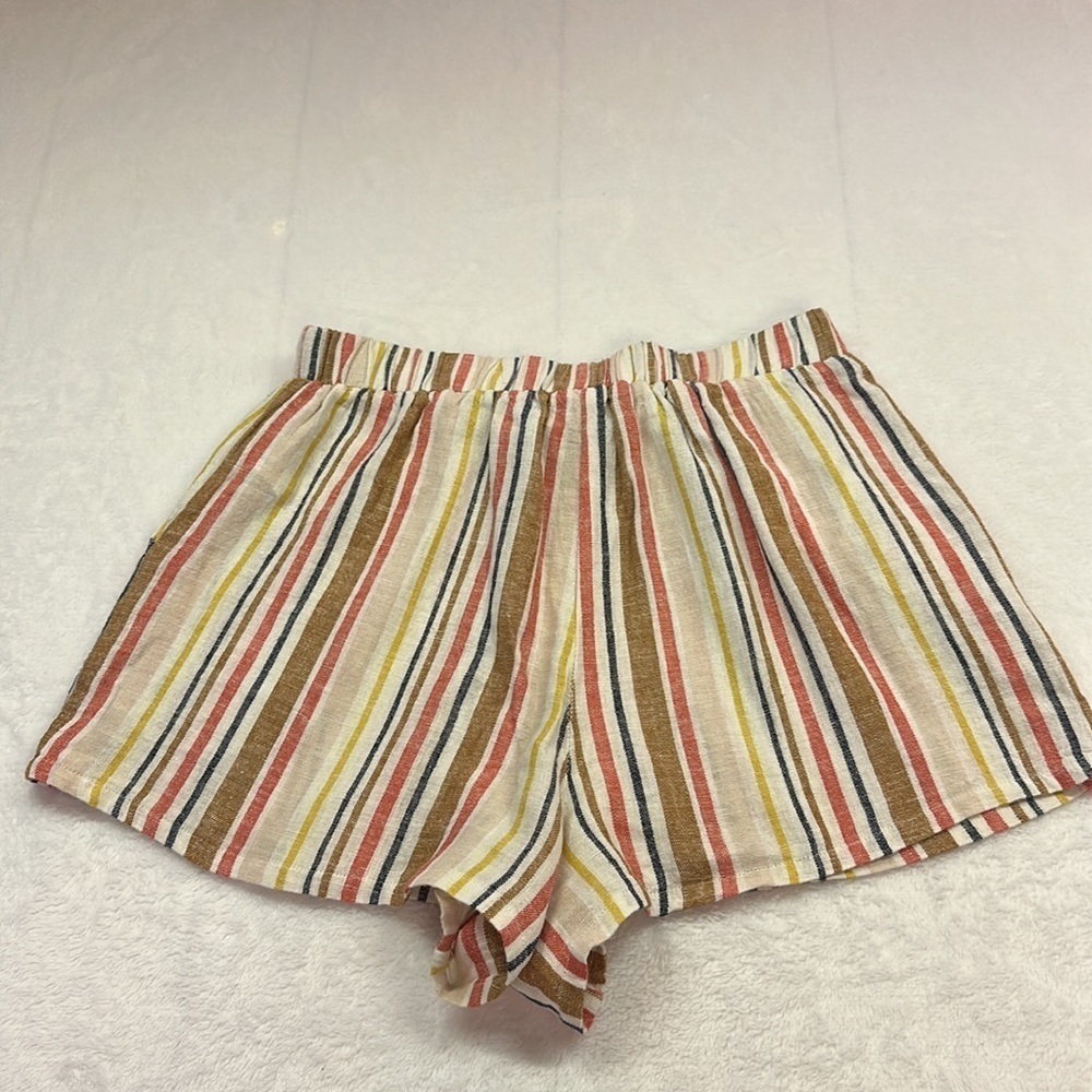 Forever 21 Multicolored Striped Ljnen/Rayon Pullon Shorts Size Small - Picture 2 of 6